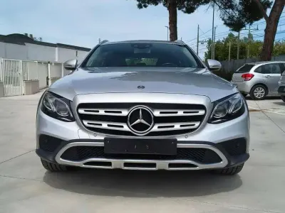 Gebraucht Mercedes E220 All-Terrain Premium 194 PS (142 kW) 2017 Silber Kombi