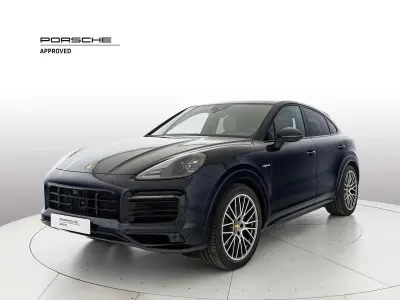 Usata Porsche Cayenne 462 CV (339 kW) 2022 C7 blu moonlight metallizzato SUV