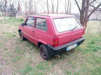 Begagnad Fiat Panda 54 HK (39 kW) 2001 Röd Sedan