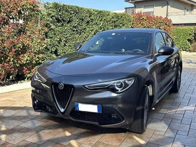 Usata Alfa Romeo Stelvio Executive 179 CV (131 kW) 2018 Grigio SUV