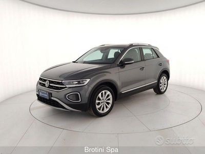 Usata VW T-Roc Style 150 CV (110 kW) 2022 Grigio SUV