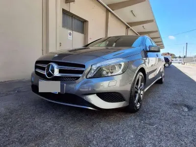 Begagnad Mercedes 200