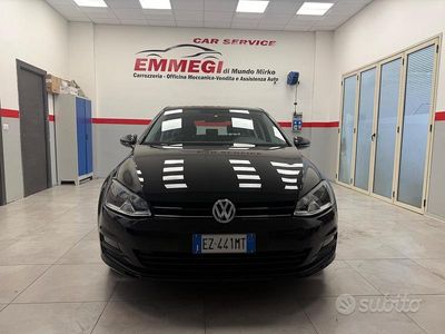 Second-hand VW Golf VII Comfortline 90 CP (66 kW) 2015 Negru Berlinǎ