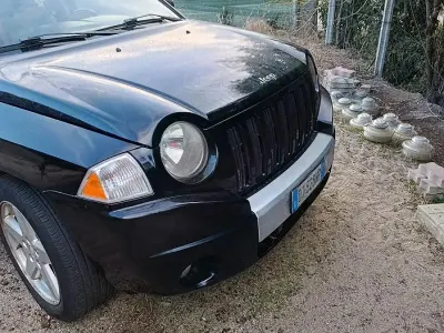 Usata Jeep Compass 140 CV (102 kW) 2007 Nero SUV