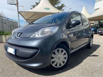 usata Peugeot 107 5p 1.0 12v Plaisir