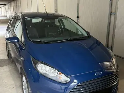 Usata Ford Fiesta Titanium 95 CV (69 kW) 2016 Blu/azzurro Utilitaria