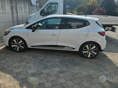 Usata Renault Clio 90 CV (66 kW) 2016 Bianco