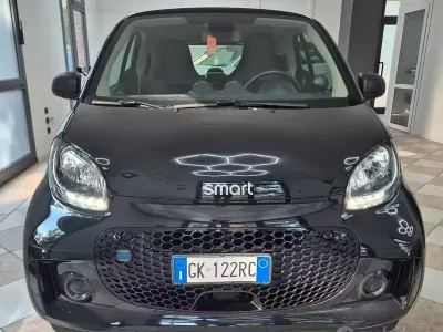 Usata Smart ForTwo Electric Drive Prime 41 kW (56 CV) 2022 Nero Berlina