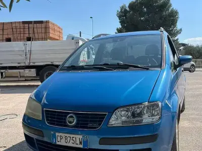 Usata Fiat Idea 69 CV (50 kW) 2004 Monovolume