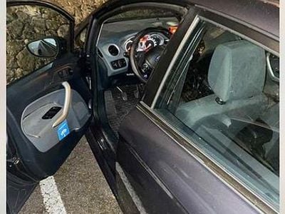 Usata Ford Fiesta 96 CV (70 kW) 2010 Blu Utilitaria