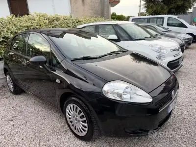 Usata Fiat Grande Punto S 77 CV (56 kW) 2012 Nero Utilitaria