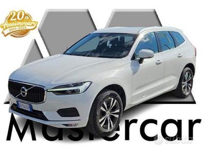 Usata Volvo XC60 Momentum 197 CV (144 kW) 2021 Bianco SUV