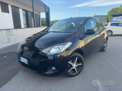 Usata Mazda 2 Inclusive 86 CV (63 kW) 2008 Nero Utilitaria