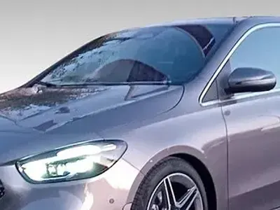 Usata Mercedes A180 116 CV (85 kW) 2025 Grigio Utilitaria