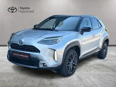 Usata Toyota Yaris Cross 116 CV (85 kW) 2023 Grigio SUV