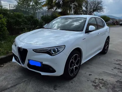 Käytetty Alfa Romeo Stelvio Veloce 210 HP (154 kW) 2021 Valkoinen Katumaasturi
