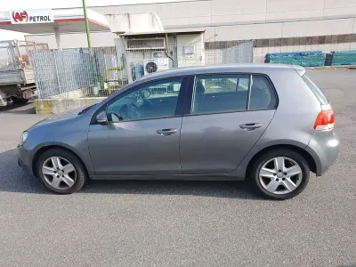 Usata VW Golf VI Highline 105 CV (77 kW) 2010 Grigio Utilitaria