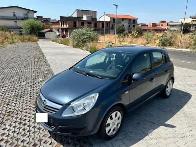 Usata Opel Corsa 75 CV (55 kW) 2008 Bluazzurro Utilitaria