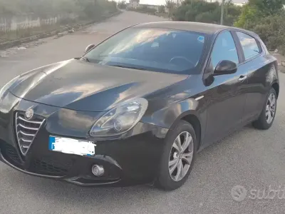 Usata Alfa Romeo Giulietta 120 CV (88 kW) 2015 Nero Utilitaria