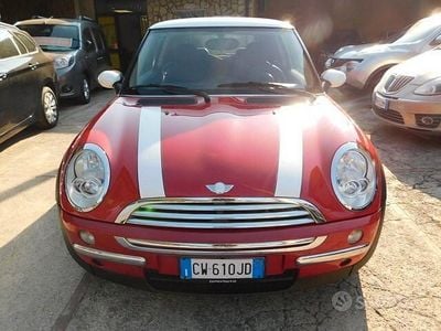 Usata Mini One D 75 CV (55 kW) 2005 Rosso Utilitaria