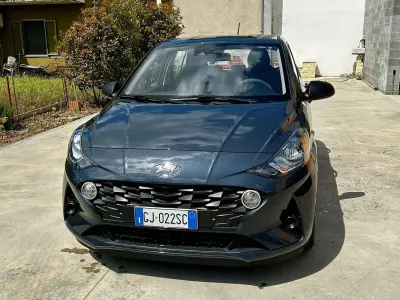 Używany Hyundai i10 Advanced Plus 67 KM (49 kW) 2022 Szary Hatchback