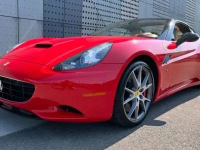 Usata Ferrari California 460 CV (338 kW) 2012 Rosso Cabrio
