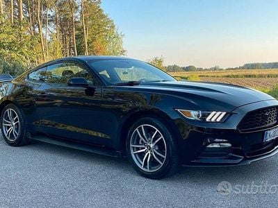 Usata Ford Mustang 305 CV (224 kW) 2015 Nero