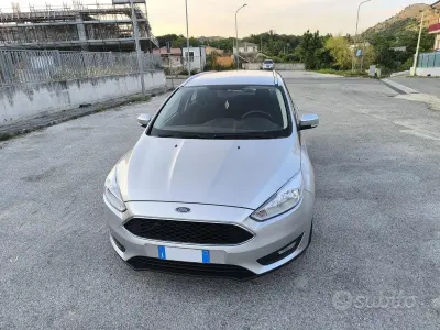 Usata Ford Focus 120 CV (88 kW) 2018 Grigio Station wagon