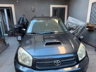 Usata Toyota RAV4 Sol 116 CV (85 kW) 2006 Grigio SUV