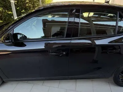 Usata Opel Corsa Elegance 75 CV (55 kW) 2023 Nero Utilitaria
