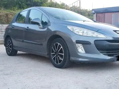 Usata Peugeot 308 Premium 90 CV (66 kW) 2009 Grigio Berlina