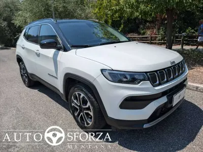 Usata Jeep Compass Limited 131 CV (96 kW) 2023 Bianca con il tetto nero SUV