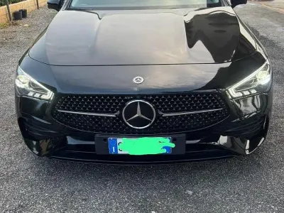 Usata Mercedes CLA200 163 CV (119 kW) 2023 Nero Coupé