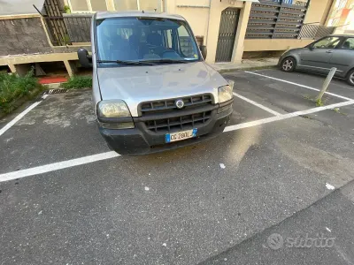 Usata Fiat Doblò 101 CV (74 kW) 2003 Grigio Monovolume