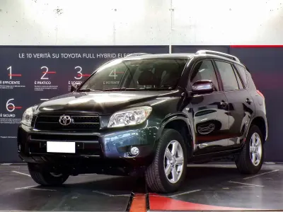 Usata Toyota RAV4 Luxury 152 CV (111 kW) 2007 Grigio SUV