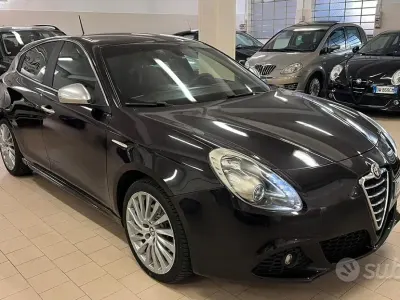 Usata Alfa Romeo Giulietta Exclusive 140 CV (102 kW) 2012 Nero Utilitaria