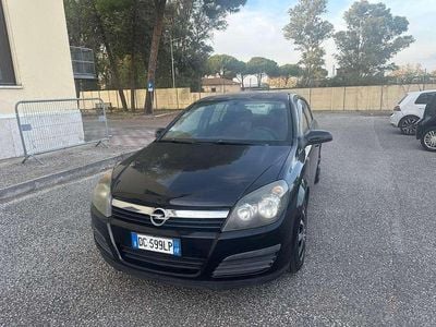 Usata Opel Astra Club 105 CV (77 kW) 2006 Nero Berlina