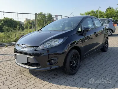 Usata Ford Fiesta 82 CV (60 kW) 2009 Nero Berlina