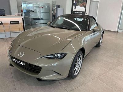 Nuova Mazda MX5 Exclusive-Line 132 CV (97 kW) 2026 Zircon sand m Cabrio
