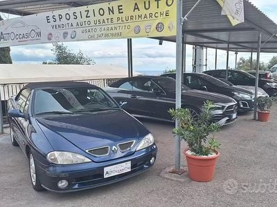 Usata Renault Mégane Cabriolet 95 CV (69 kW) 2002 Blu Cabrio