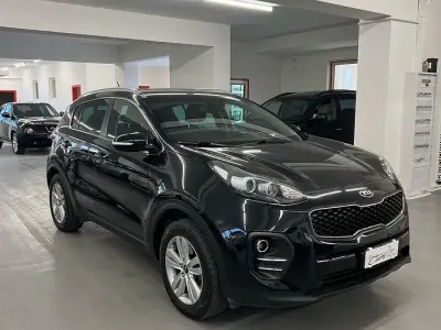 Usado Kia Sportage Active 132 CV (97 kW) 2017 Negro SUV
