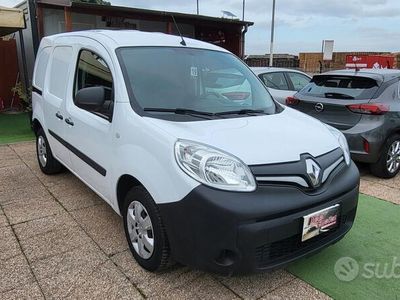 usata Renault Kangoo Blue dCi 8V 95CV 5 porte Limited