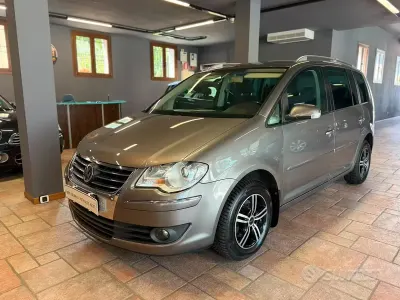 Usata VW Touran Highline 105 CV (77 kW) 2007 Grigio Monovolume
