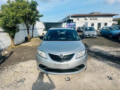 usata Lancia Ypsilon 1.2 69 CV 5 porte GPL Ecochic Silve