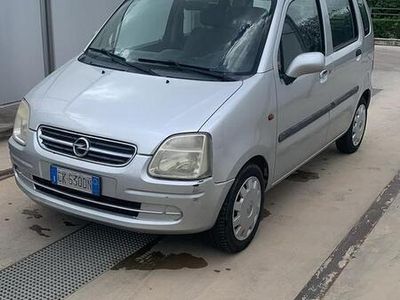 usata Opel Agila GPL Euro4 adatta ai neopatentati