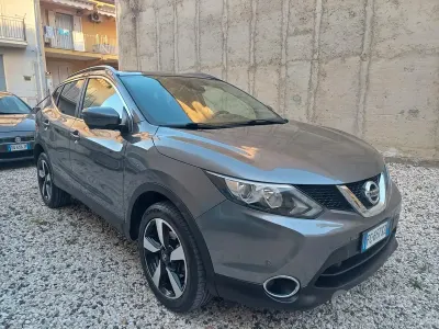 Usata Nissan Qashqai Tekna 110 CV (80 kW) 2017 Grigio SUV