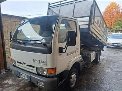 Bianco Usata 2000 Nissan Cabstar Pick-up | 12.500 € (Cara)