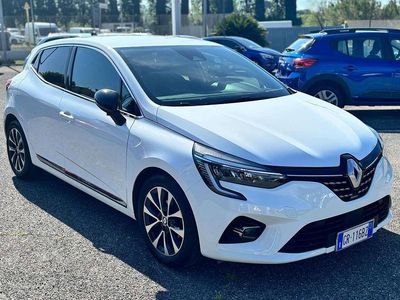 Usata Renault Clio V Intens 91 CV (66 kW) 2023 Bianco Berlina