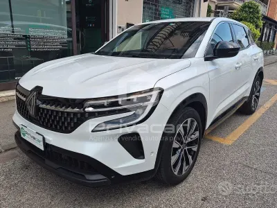 Usata Renault Austral Techno 130 CV (95 kW) 2024 Bianco SUV