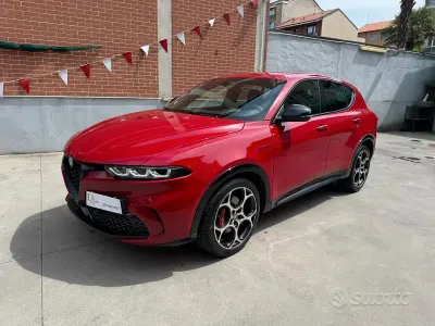 Gebraucht Alfa Romeo Tonale Veloce 131 PS (96 kW) 2024 Rot SUV
